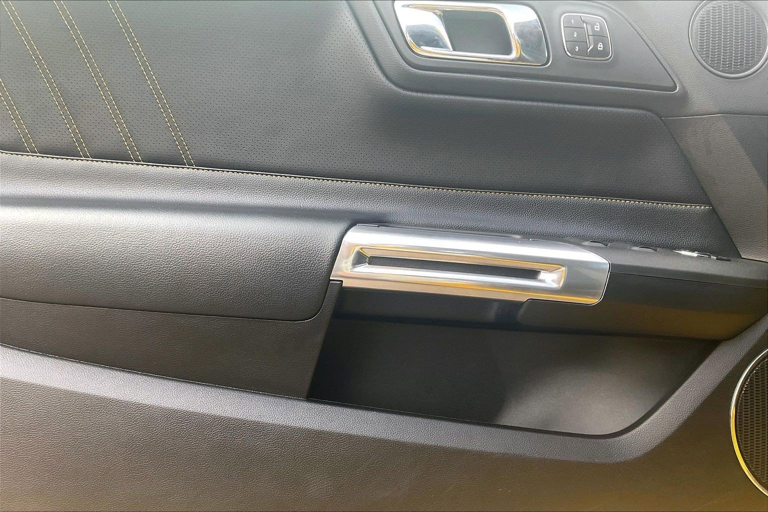 Used 2017 Ford Mustang Premium w/ Equipment Group 201A image 15