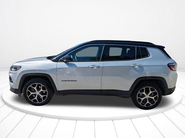Used 2024 Jeep Compass Limited image 7
