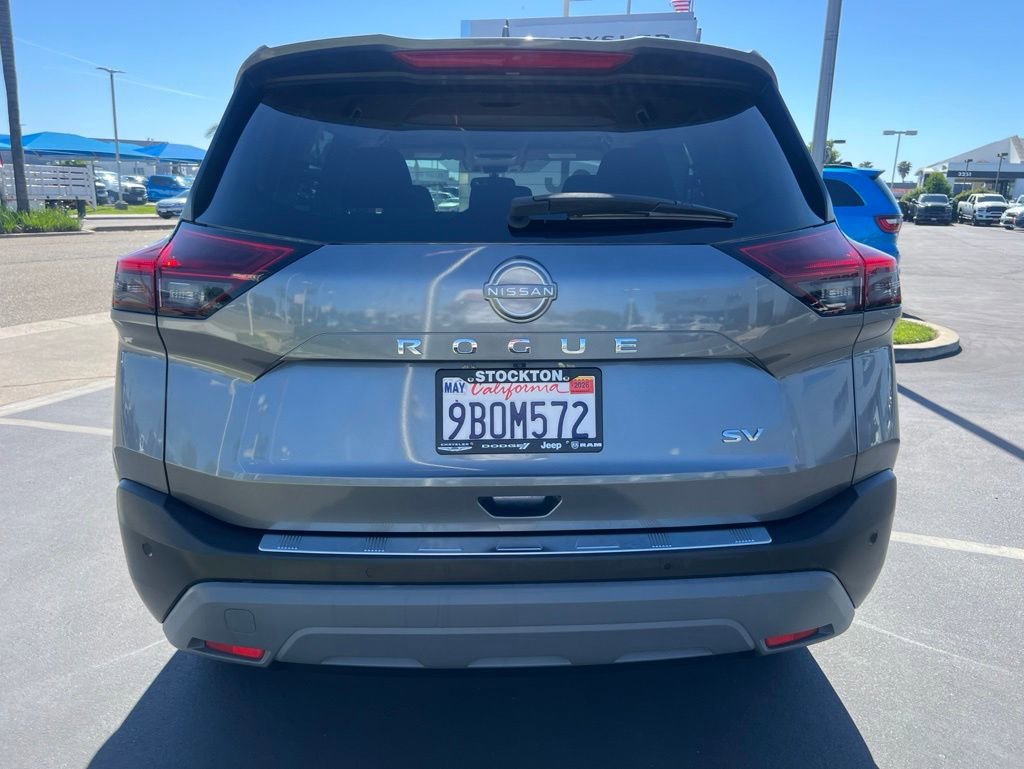 Used 2022 Nissan Rogue SV FWD image 17