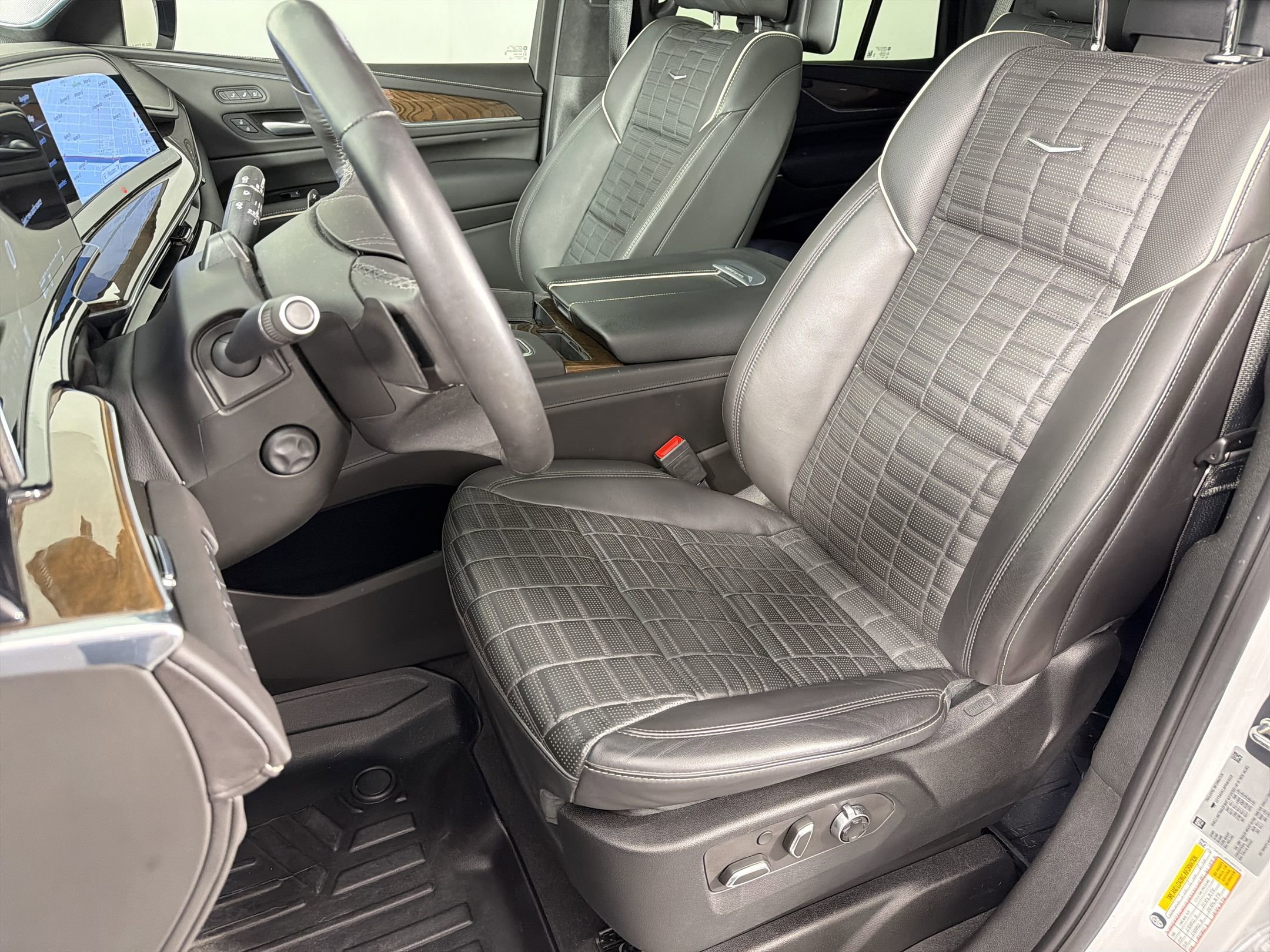 Used 2023 Cadillac Escalade Sport Platinum w/ Heavy-Duty Trailer Package image 5