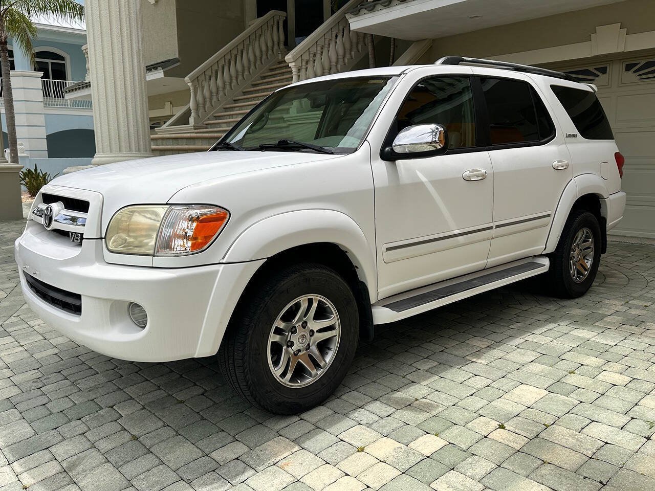 Used 2007 Toyota Sequoia Limited RWD image 27