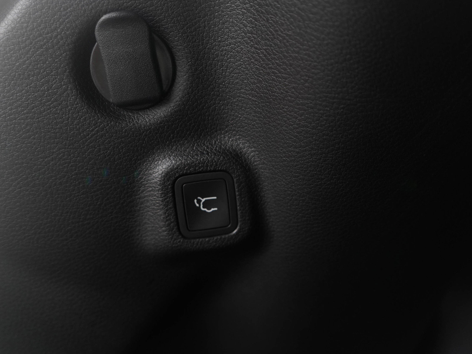 Used 2026 Jeep Compass Limited AWD/4WD image 19