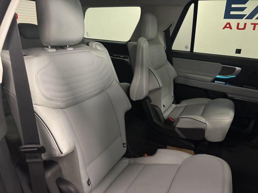 New 2026 Ford Expedition Platinum AWD/4WD image 36