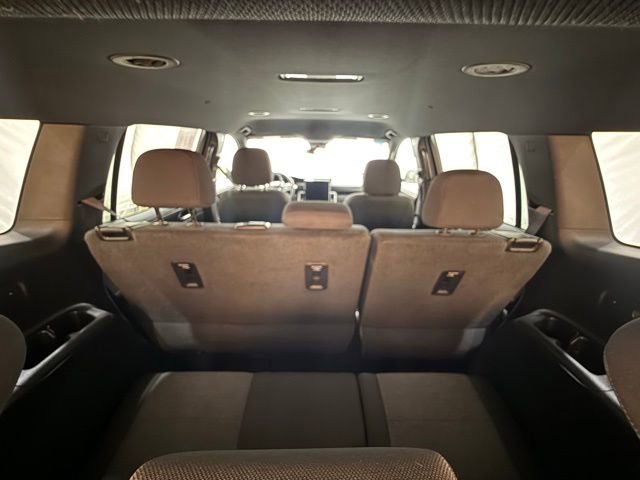 Used 2025 GMC Acadia Elevation image 28