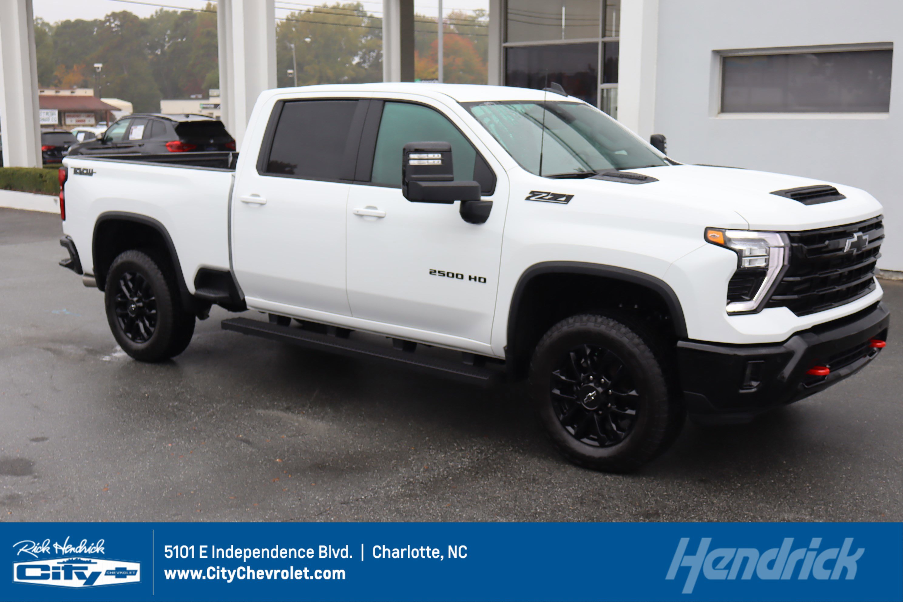 Used 2025 Chevrolet Silverado 2500 LT w/ Trail Boss Package image 1