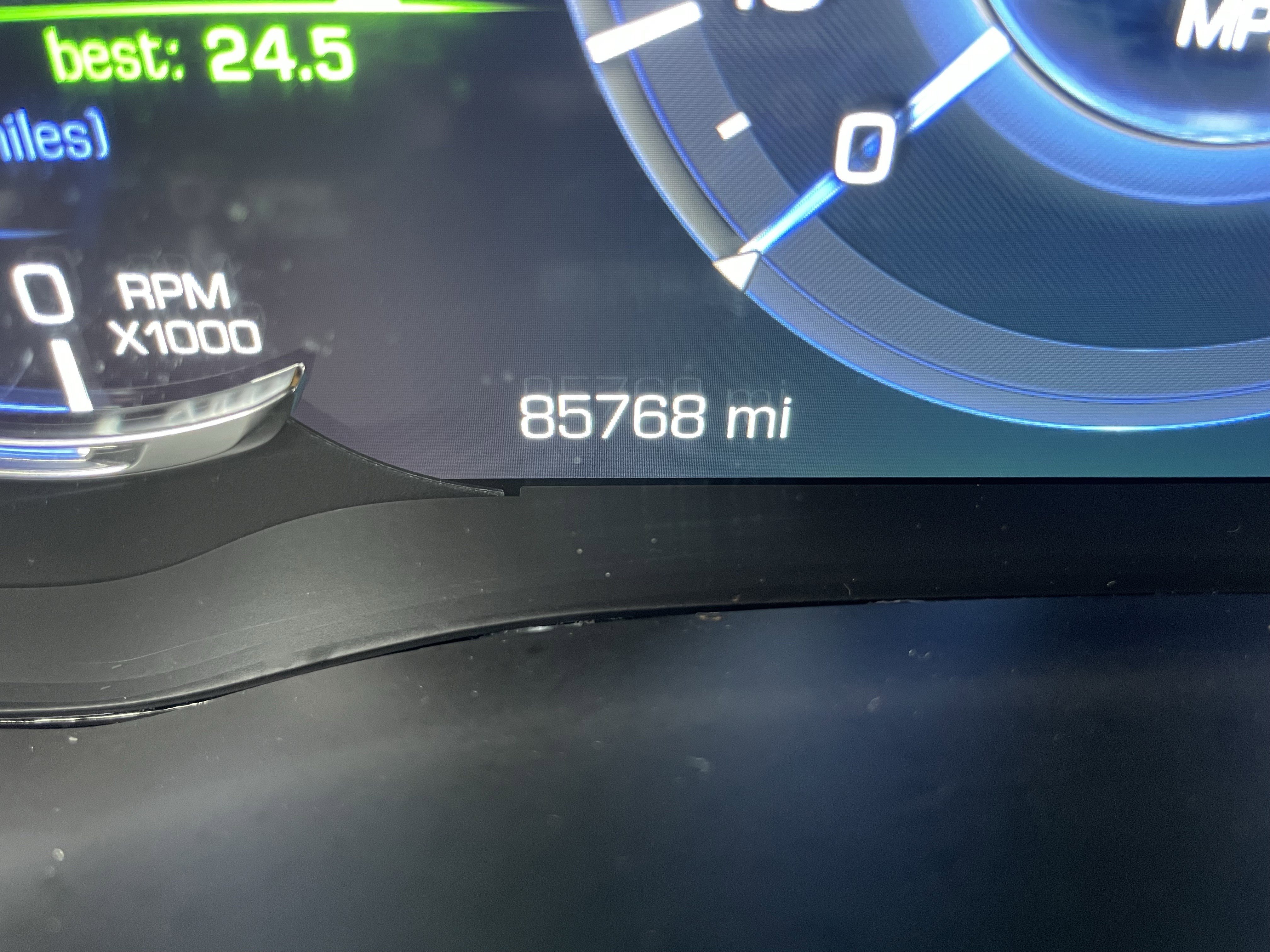 Used 2019 Cadillac Escalade ESV Platinum w/ Escalade Sport Edition image 25