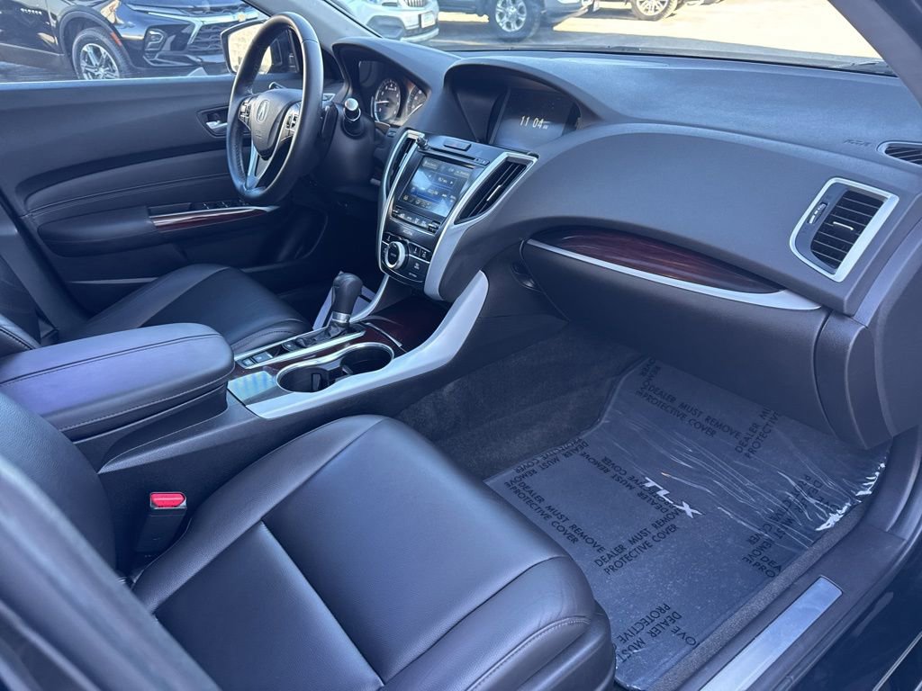 Used 2017 Acura TLX image 32