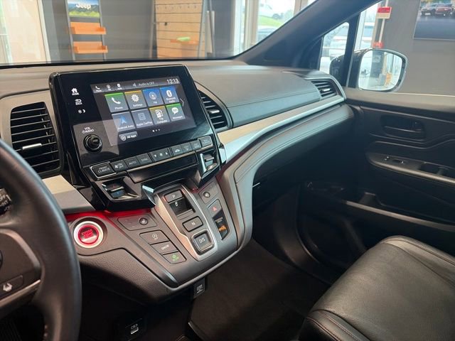 Used 2024 Honda Odyssey Sport image 46