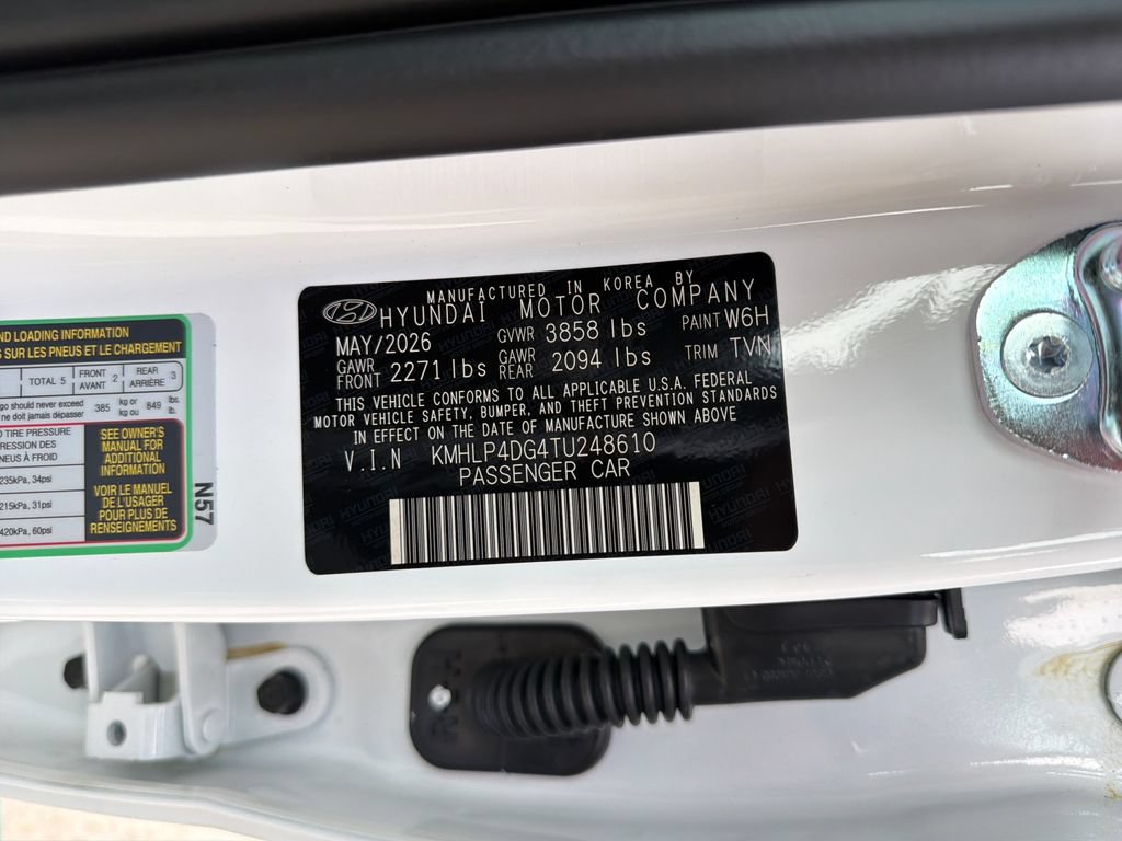 New 2026 Hyundai Elantra Limited FWD image 34
