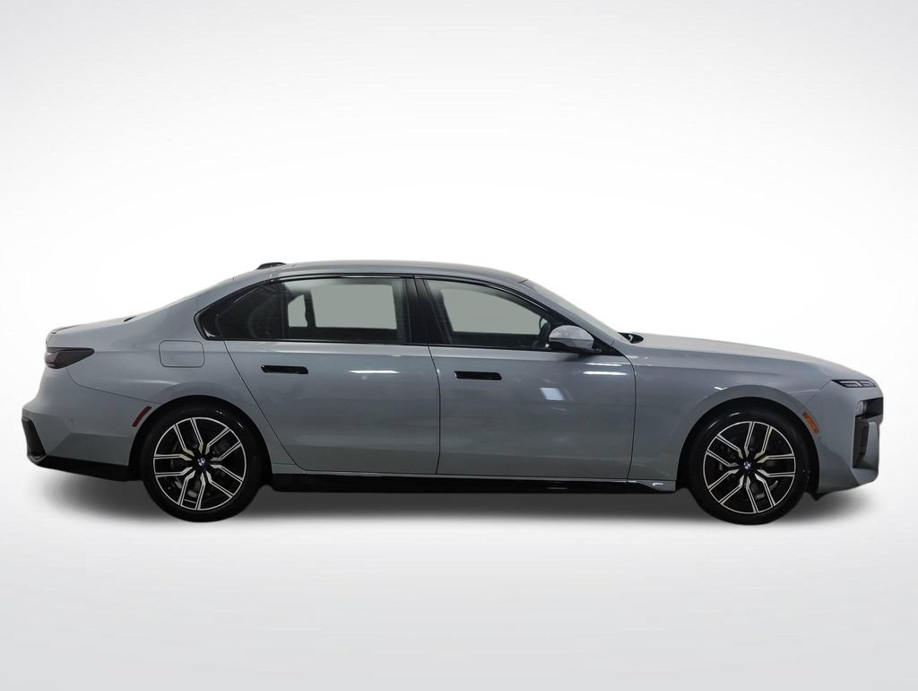 Used 2026 BMW 740i xDrive w/ Premium Package AWD/4WD image 6