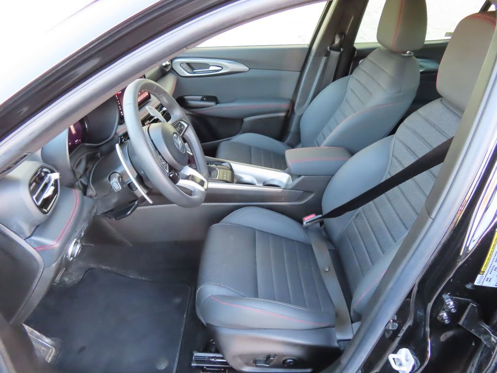 Used 2024 Dodge Hornet R/T w/ R/T Blacktop Package AWD/4WD image 17