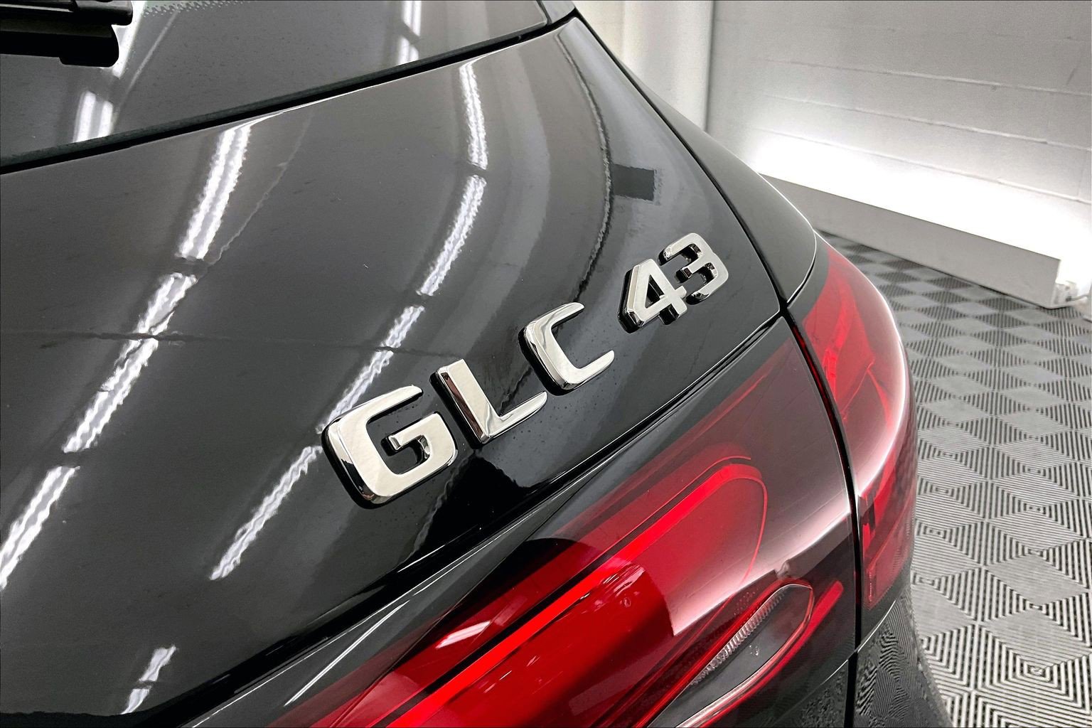 Used 2026 Mercedes-Benz GLC 43 AMG 4MATIC image 32