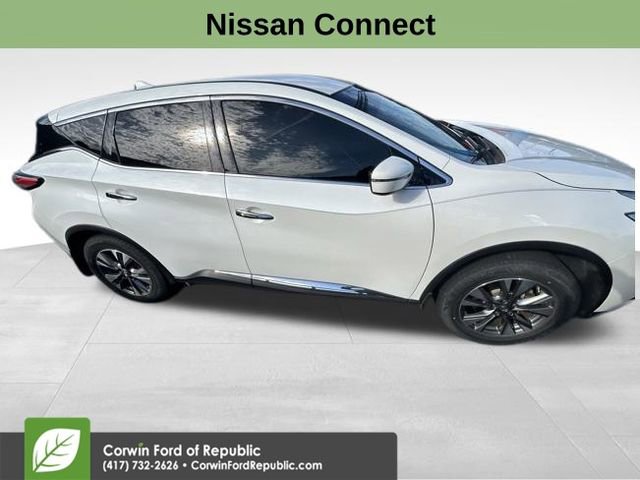 Used 2017 Nissan Murano S w/ Navigation Package image 4