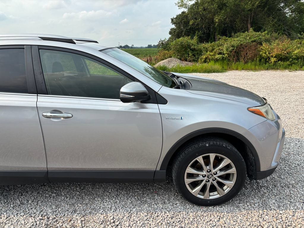 Used 2017 Toyota RAV4 Limited w/ Advanced Technology Package AWD/4WD image 49