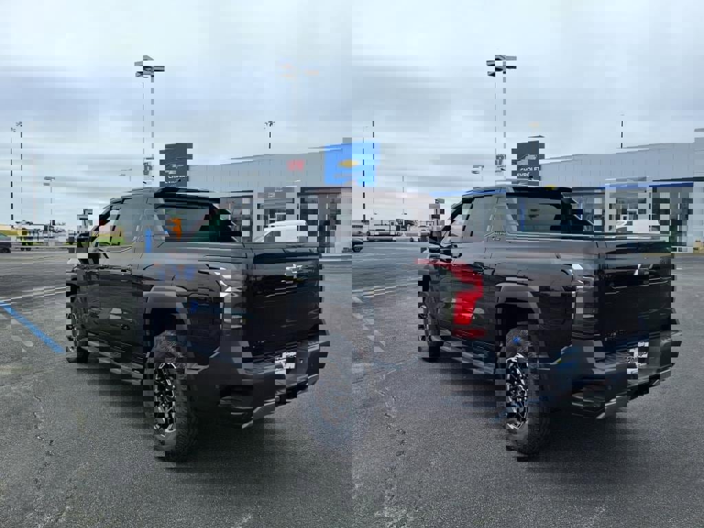 New 2026 Chevrolet Silverado EV Trail Boss image 7