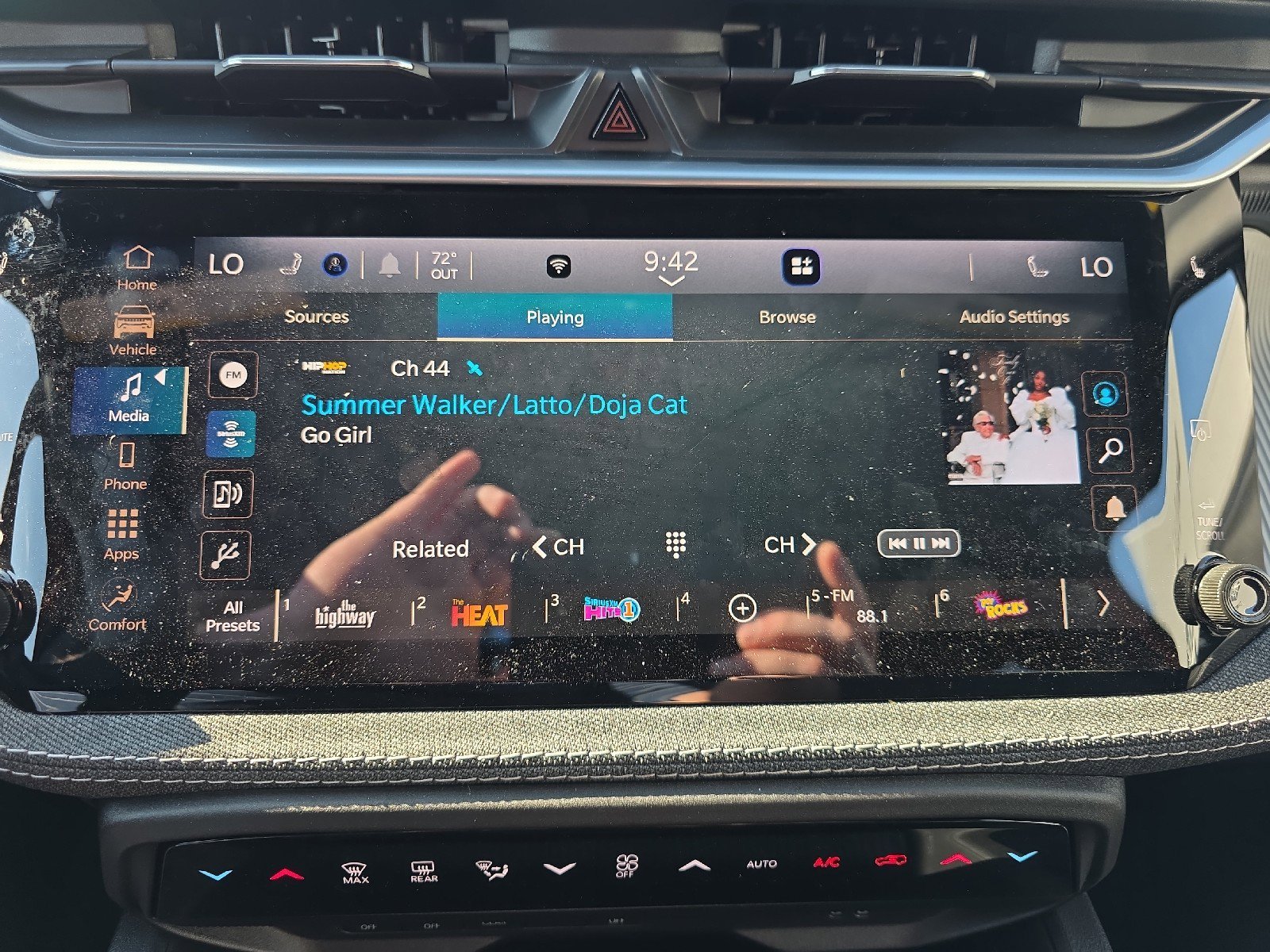 New 2026 Jeep Cherokee Limited image 32