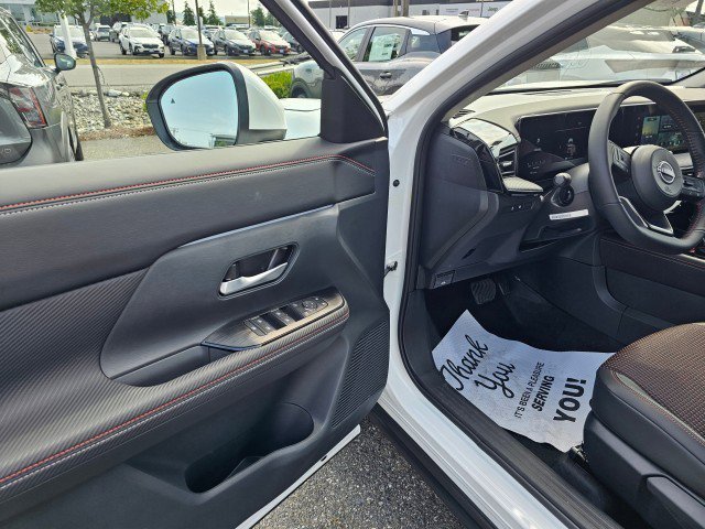 New 2025 Nissan Kicks SR w/ SR Premium Package image 23