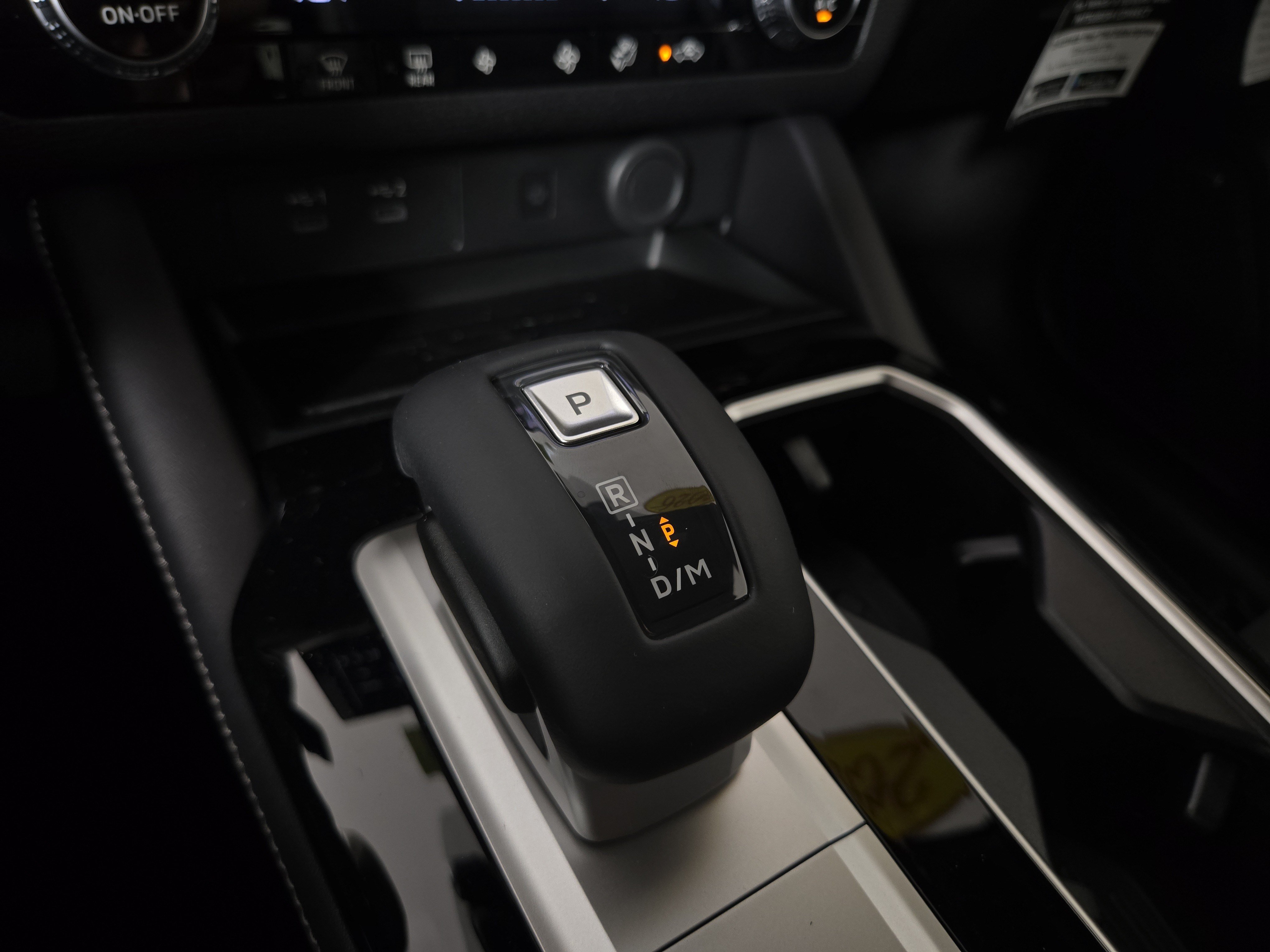 New 2026 Mitsubishi Outlander LE AWD/4WD image 23
