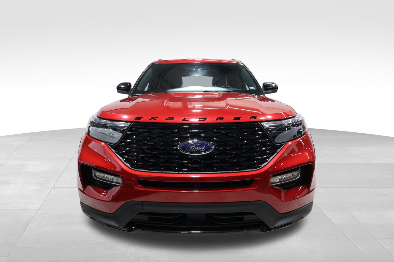 Used 2024 Ford Explorer ST-Line w/ Class IV Trailer Tow Package AWD/4WD image 7