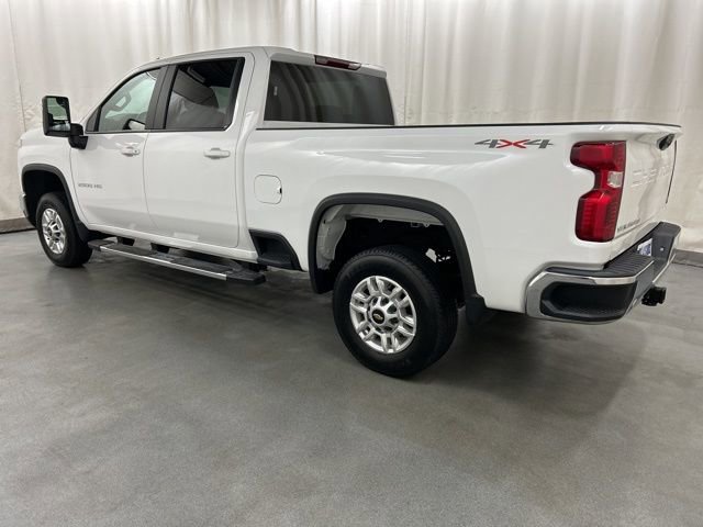 Used 2025 Chevrolet Silverado 2500 LT w/ Convenience Package image 3