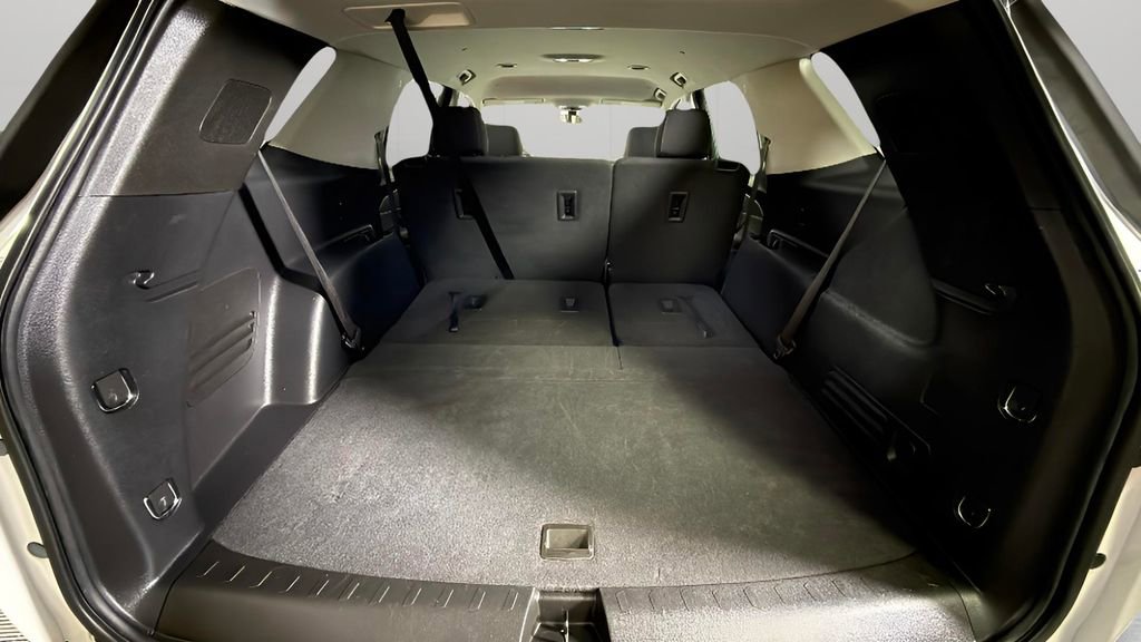 Certified 2021 Chevrolet Traverse LS image 29