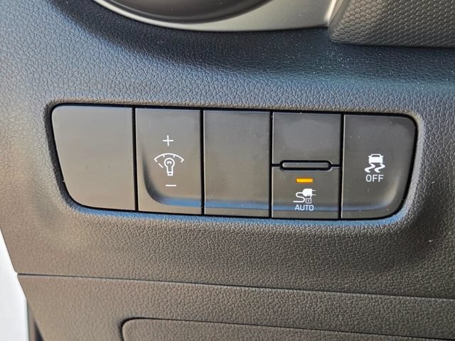 Used 2023 Hyundai Kona SE FWD image 35