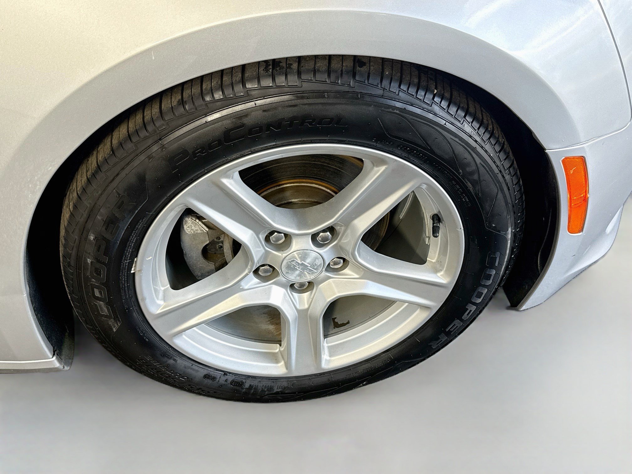 Used 2017 Chevrolet Camaro LT RWD image 30