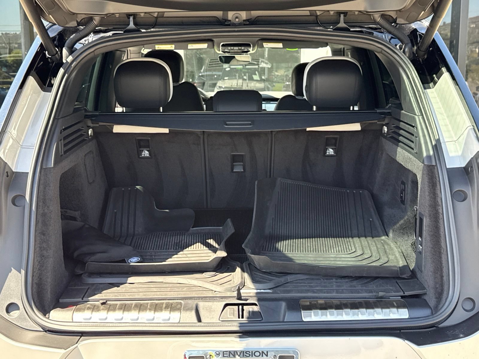 Used 2025 Land Rover Range Rover Sport Dynamic SE AWD/4WD image 16