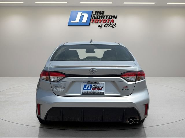 Used 2026 Toyota Corolla SE w/ SE Premium Package FWD image 6