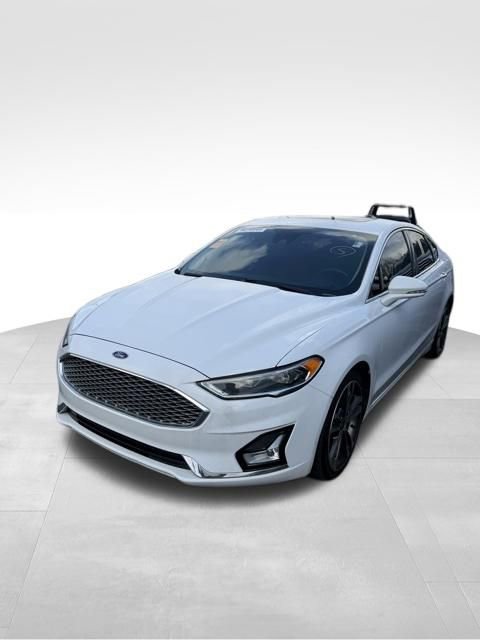 Used 2019 Ford Fusion Titanium AWD/4WD image 2