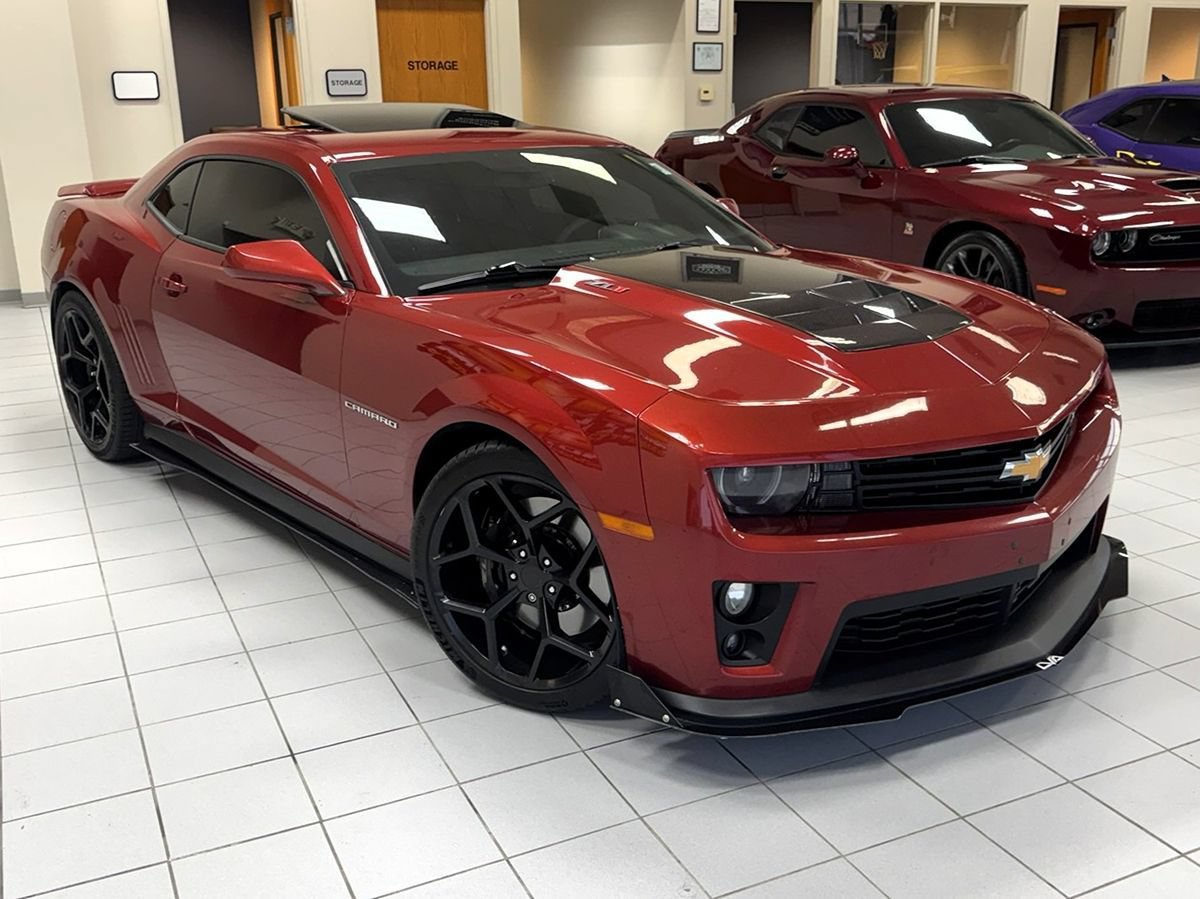 Used 2014 Chevrolet Camaro ZL1 RWD image 9