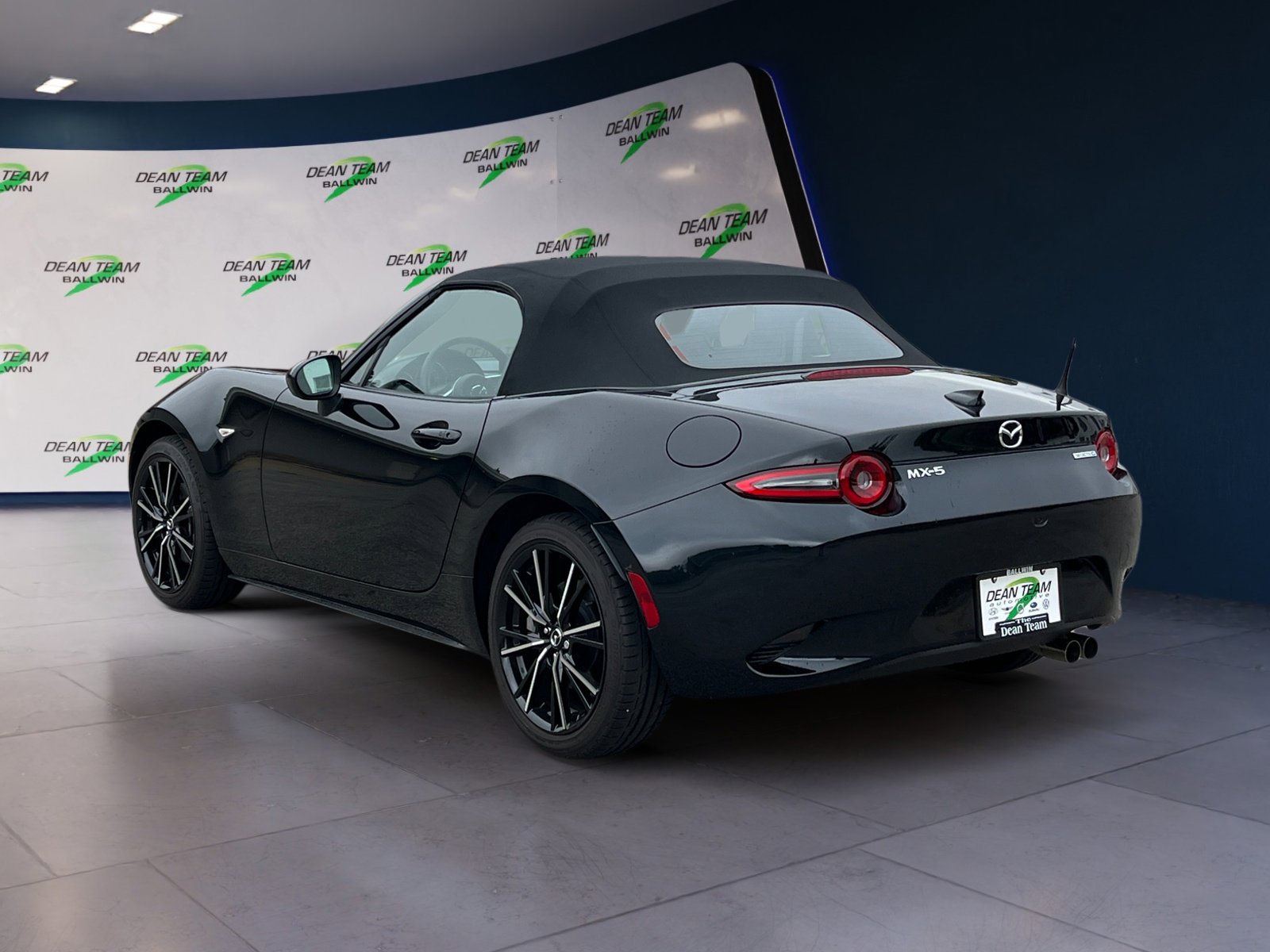 Used 2024 MAZDA MX-5 Miata Grand Touring w/ Weather Package image 6