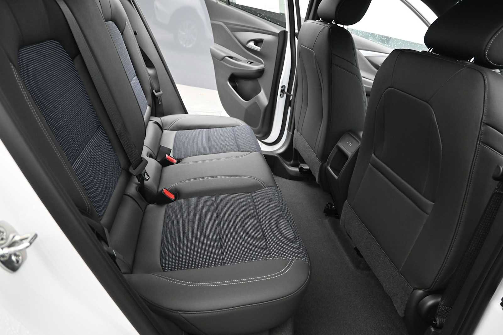 New 2026 Buick Envista Preferred w/ Convenience I Package FWD image 23