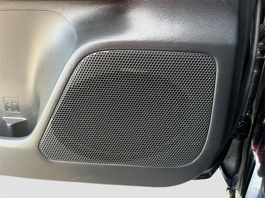 Used 2022 Toyota Tacoma TRD Off-Road image 18