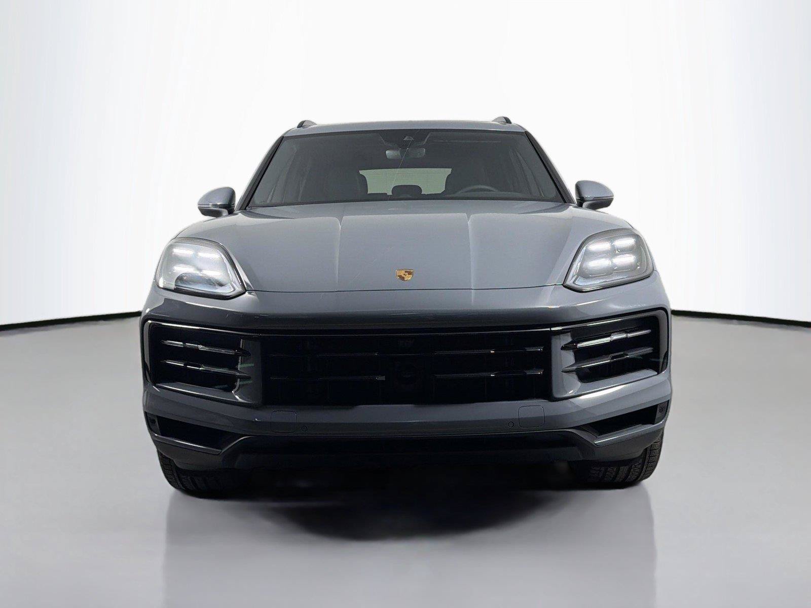 Certified 2025 Porsche Cayenne AWD/4WD image 10