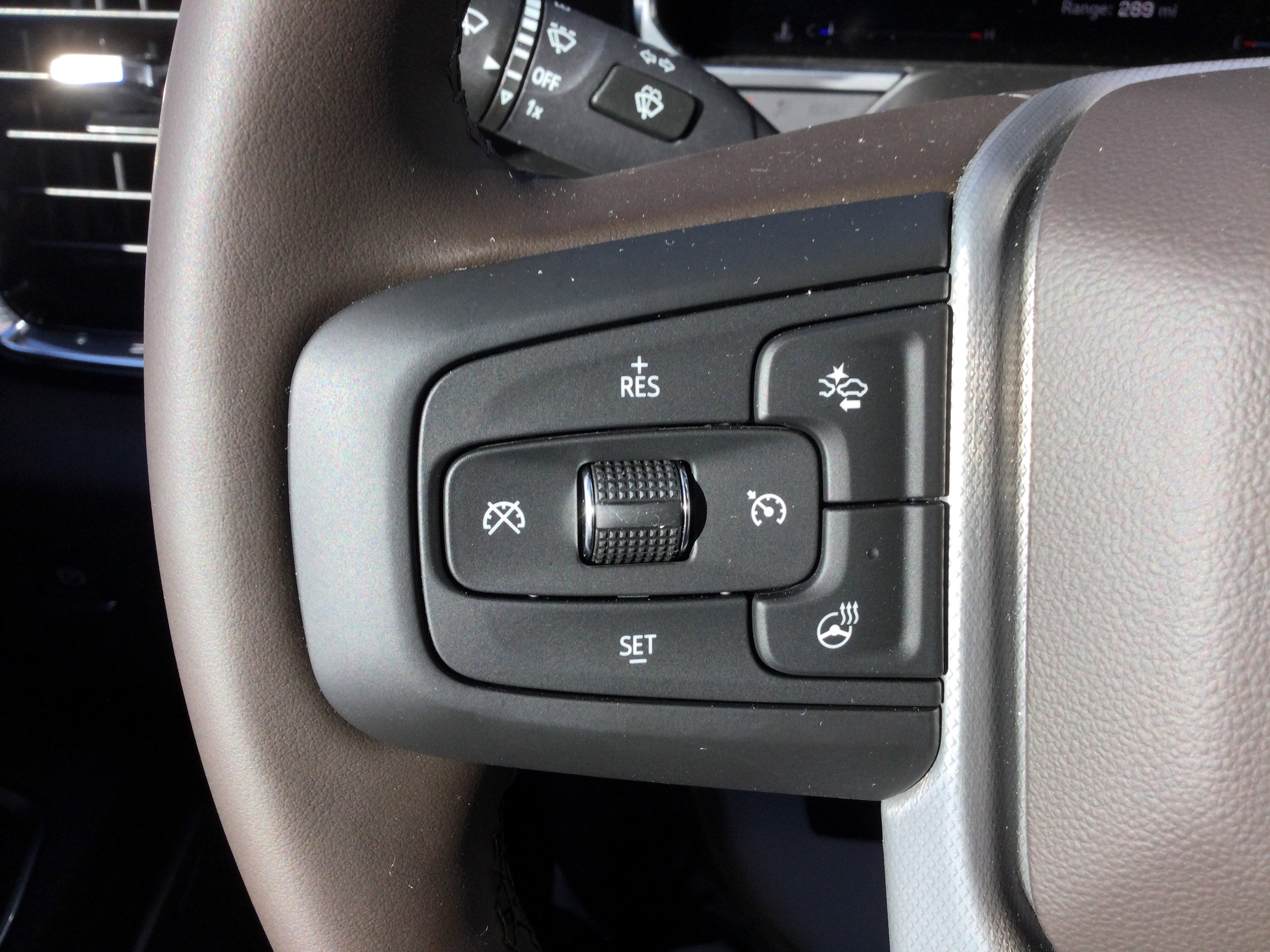 New 2026 GMC Sierra 3500 Denali w/ Denali Reserve Package image 17