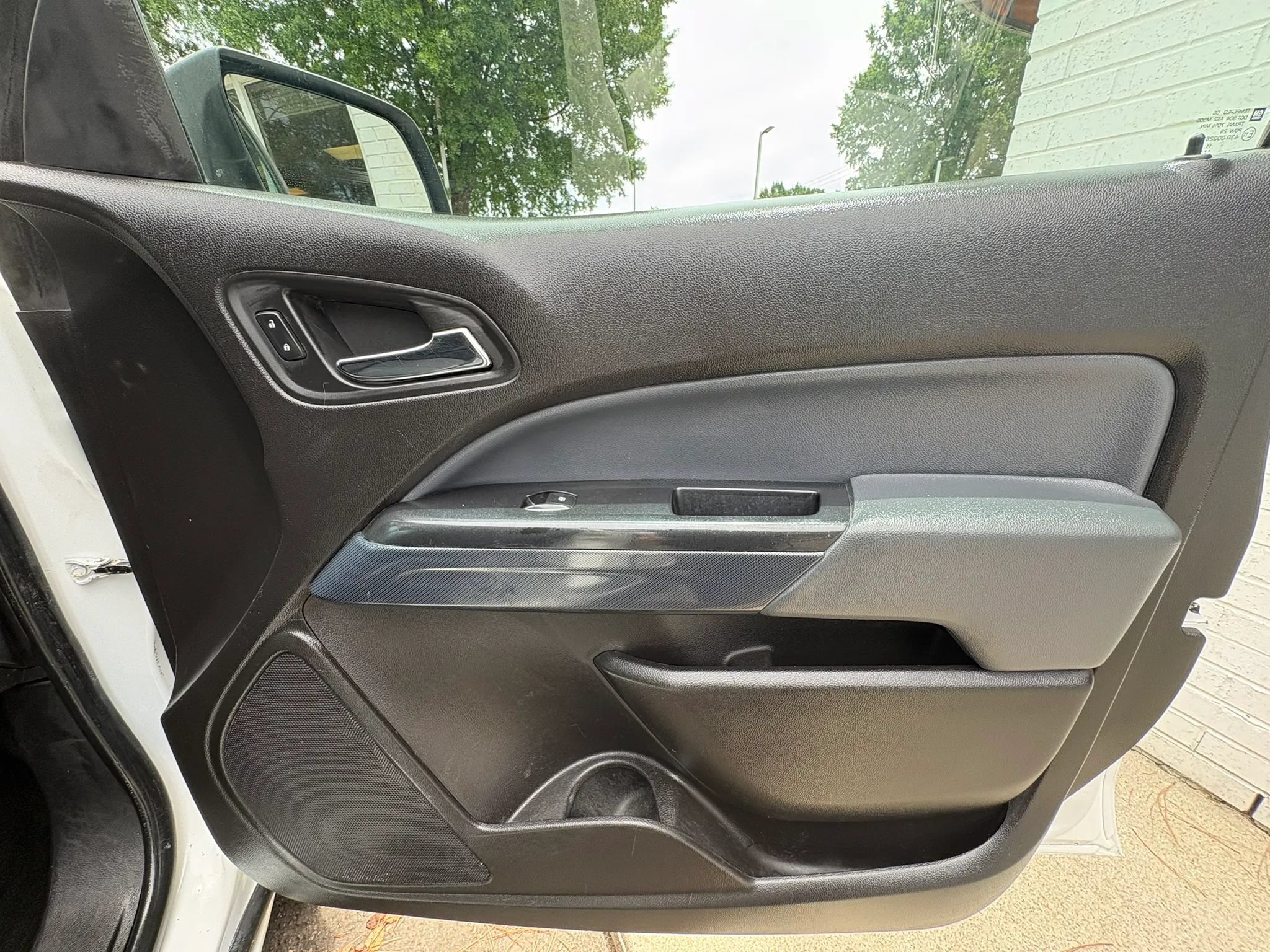 Used 2016 Chevrolet Colorado Z71 AWD/4WD image 14