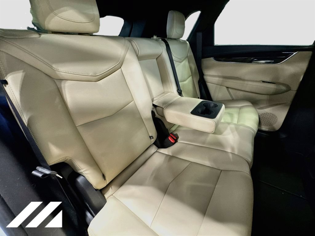 Used 2018 Cadillac XT5 AWD image 28
