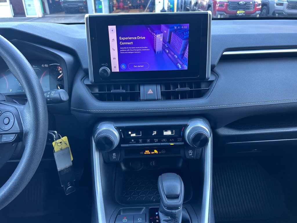 Used 2023 Toyota RAV4 LE AWD/4WD image 18