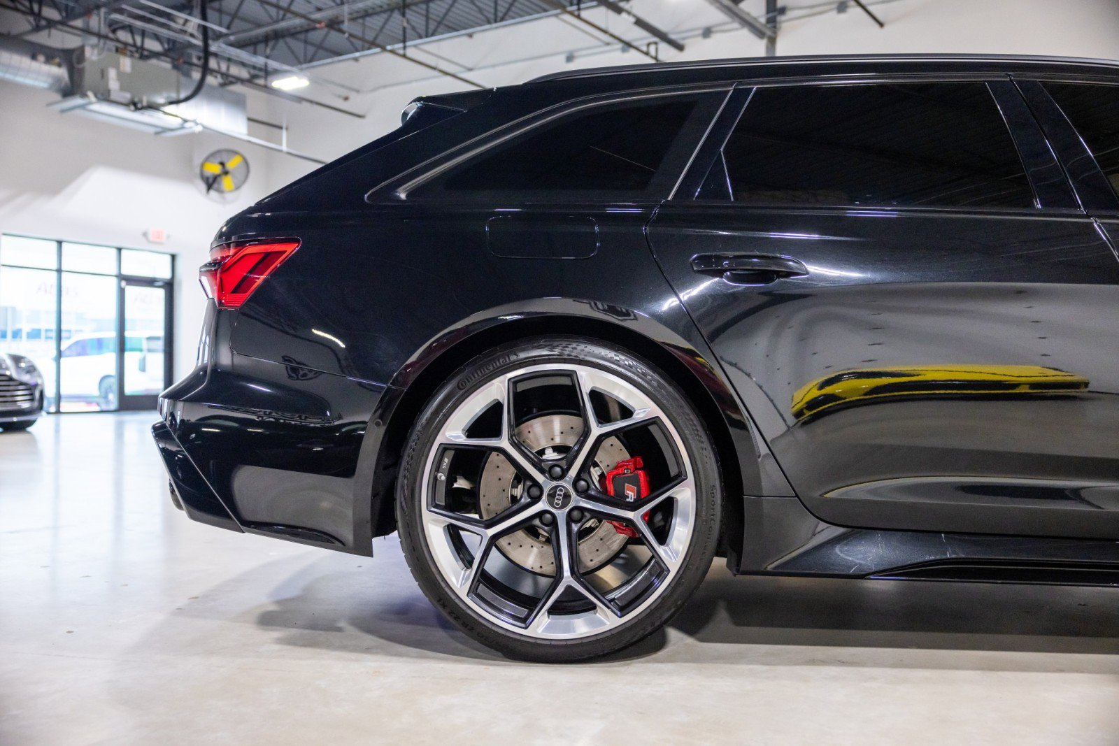 Used 2024 Audi RS 6 performance AWD/4WD image 23