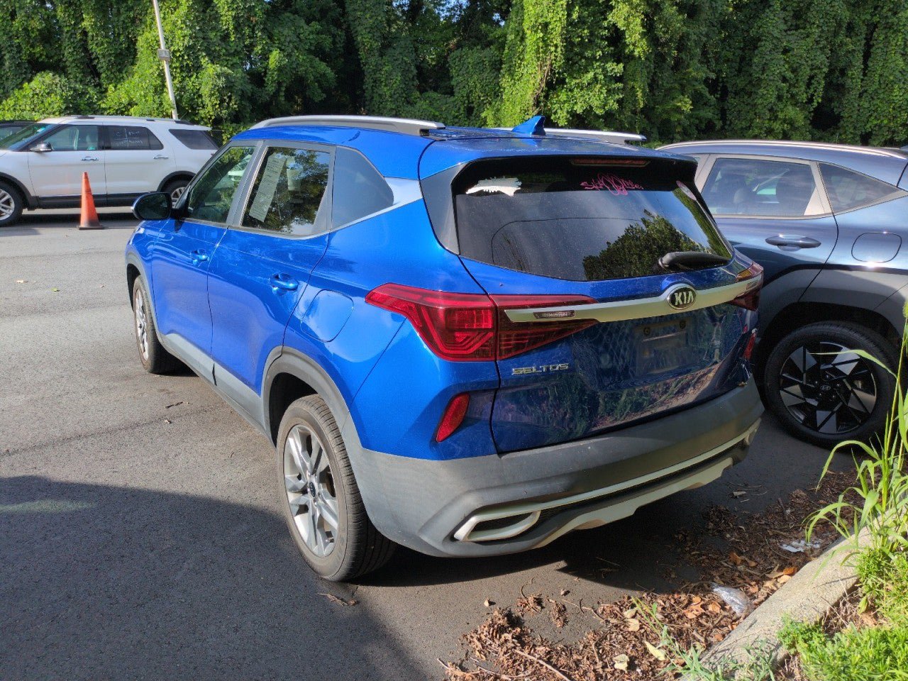 Used 2021 Kia Seltos S FWD image 4