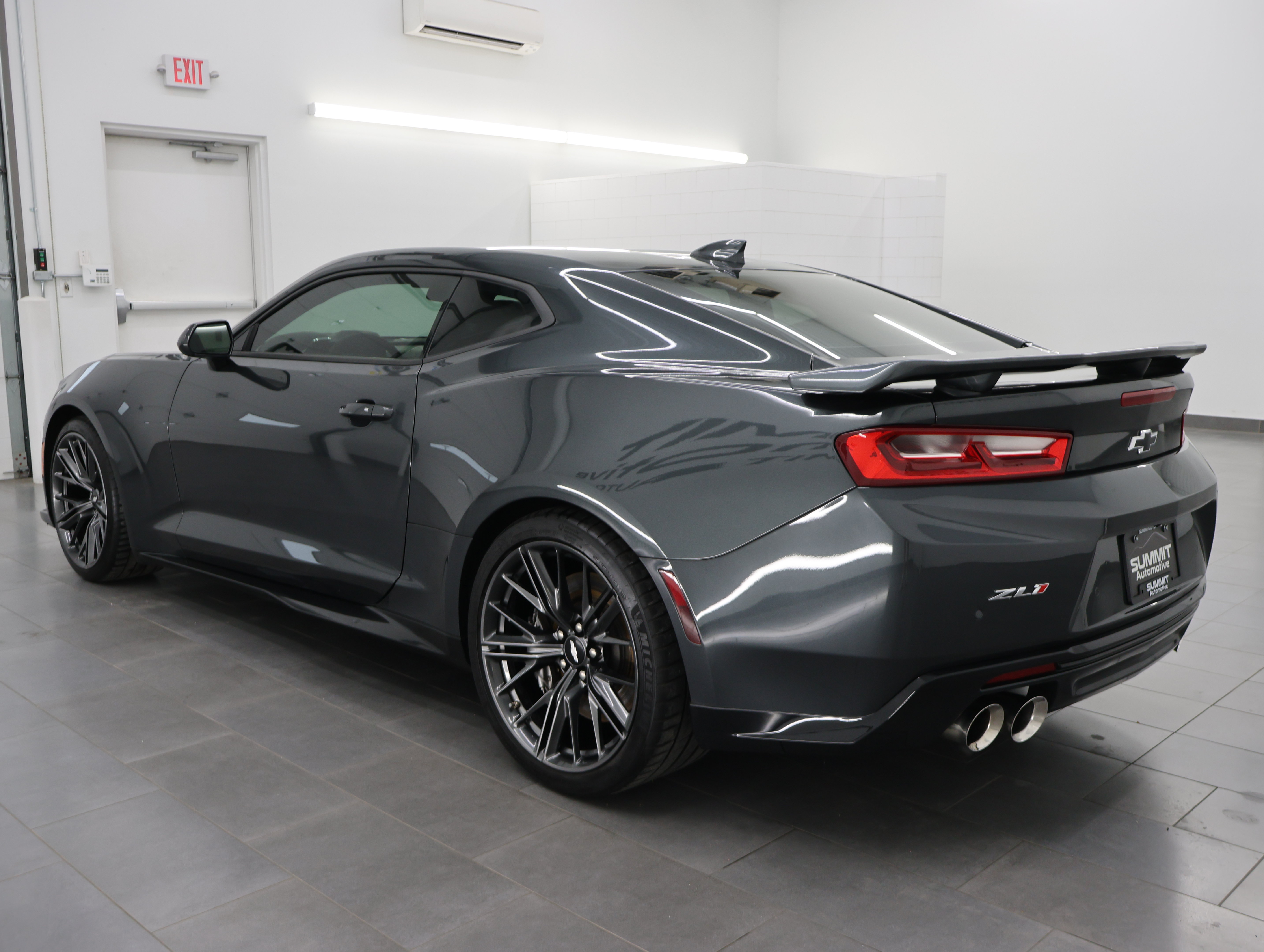 Used 2017 Chevrolet Camaro ZL1 RWD image 6