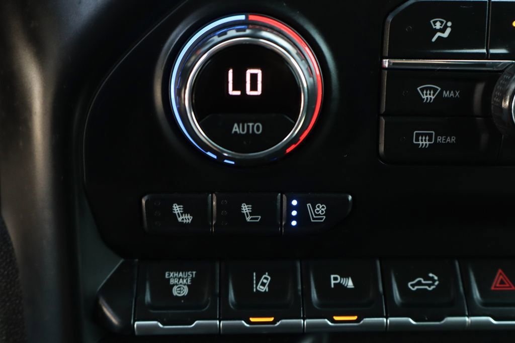 Used 2021 Chevrolet Silverado 2500 LTZ w/ LTZ Plus Package AWD/4WD image 44