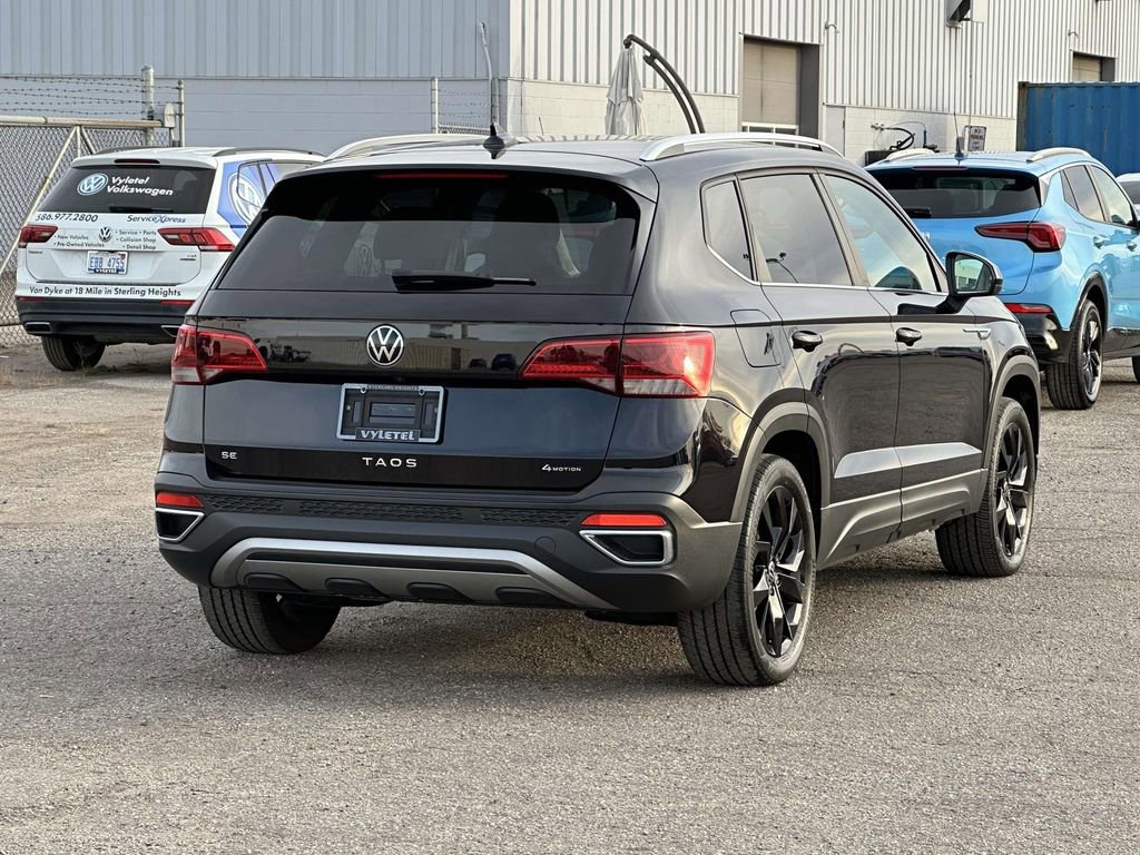 Certified 2023 Volkswagen Taos SE w/ Black Wheel Package image 4