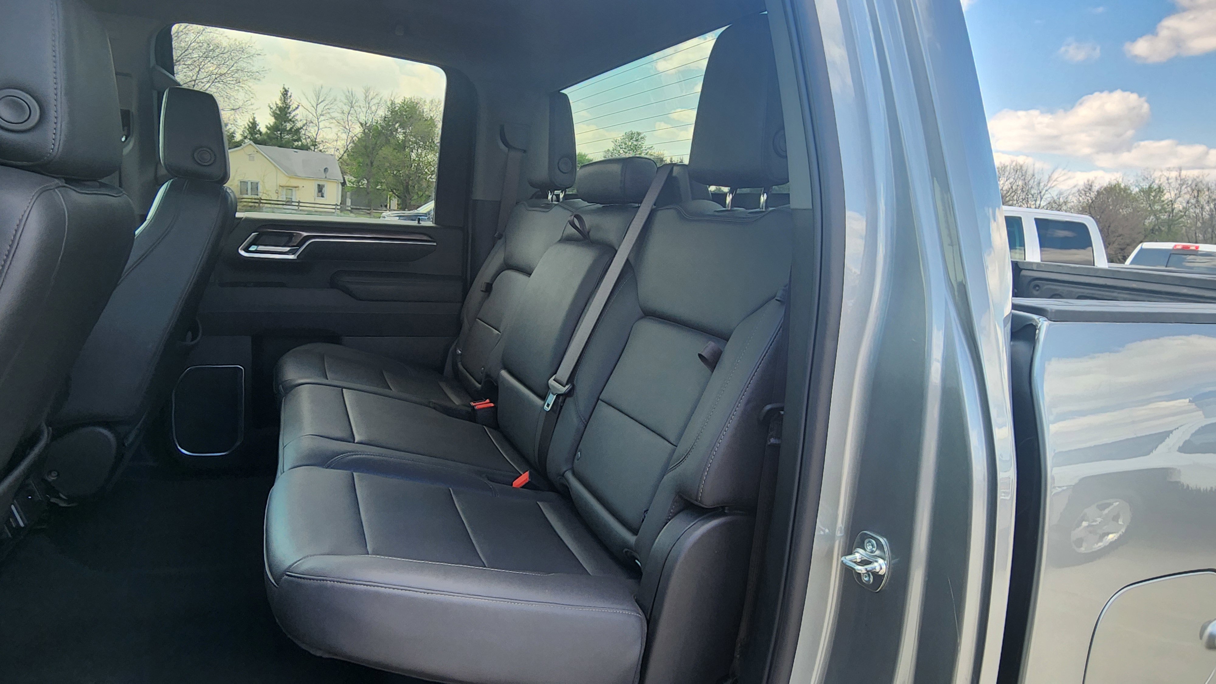 Used 2025 Chevrolet Silverado 2500 LTZ AWD/4WD image 20