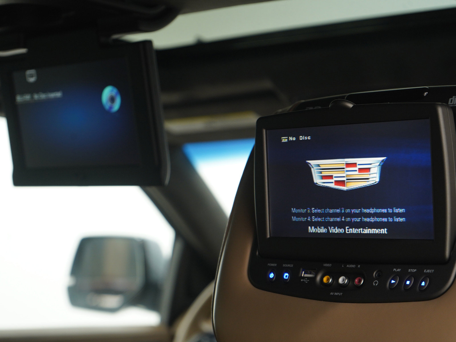 Used 2019 Cadillac Escalade Platinum AWD/4WD image 15