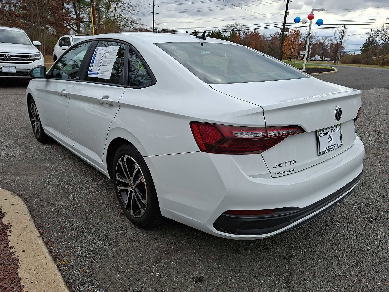 Used 2024 Volkswagen Jetta Sport image 4