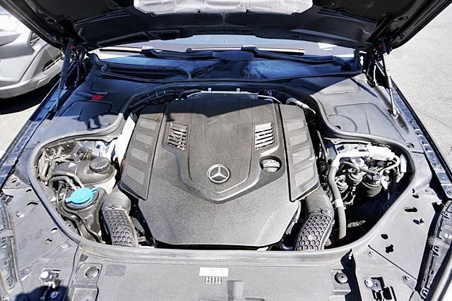 Used 2018 Mercedes-Benz S 560 Sedan image 15