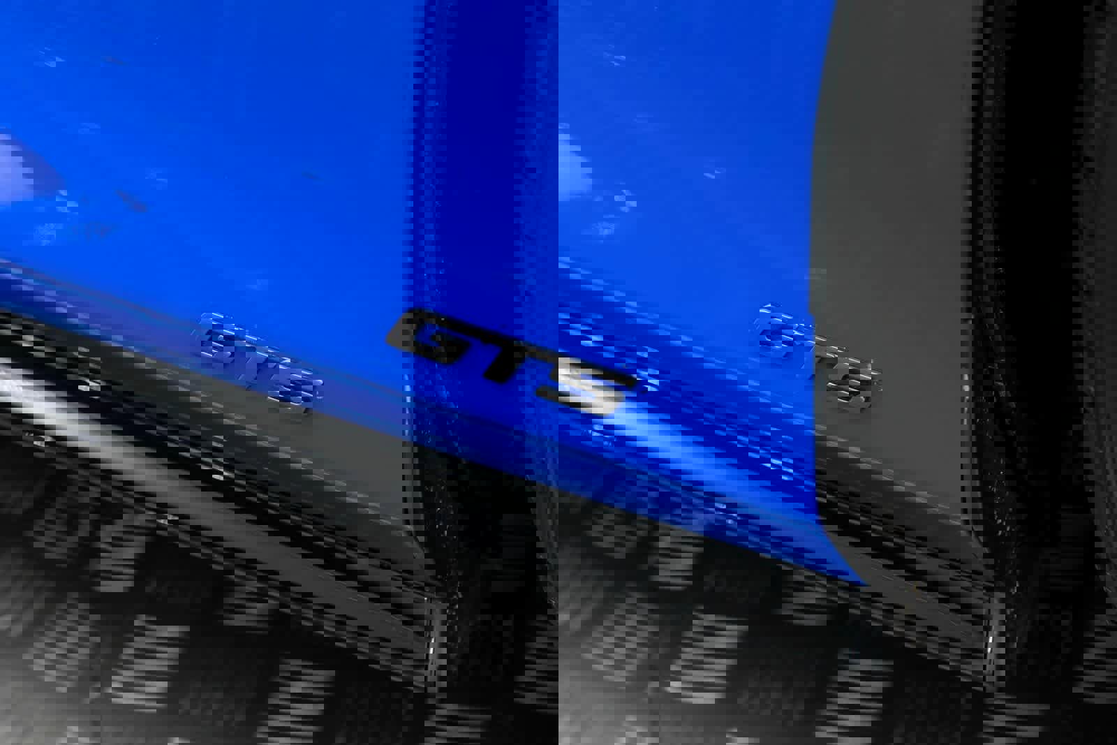 New 2025 McLaren GTS image 40