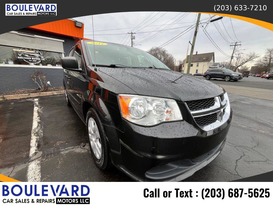 Used 2017 Dodge Grand Caravan SE w/ Power Window Group image 2
